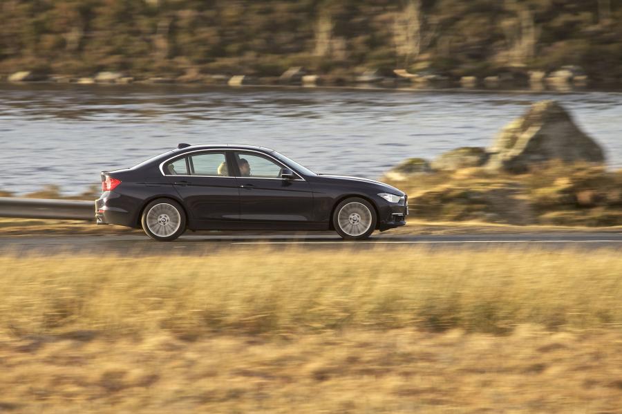  BMW 335iLuxury 2012 года  (UK) (фото 10 из 33)
